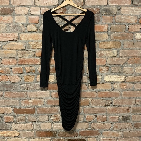 Stork & Babe jersey black dress with ruched sides - Picture 1 of 4